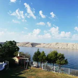 Miskovici, Otok Pag Gostinjska kuća